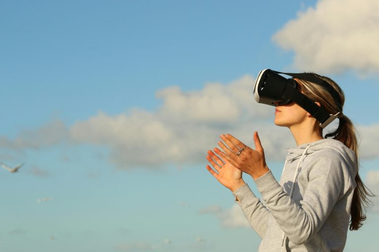 Virtuálna realita vs. rozšírená realita: Ktorá má väčší potenciál?